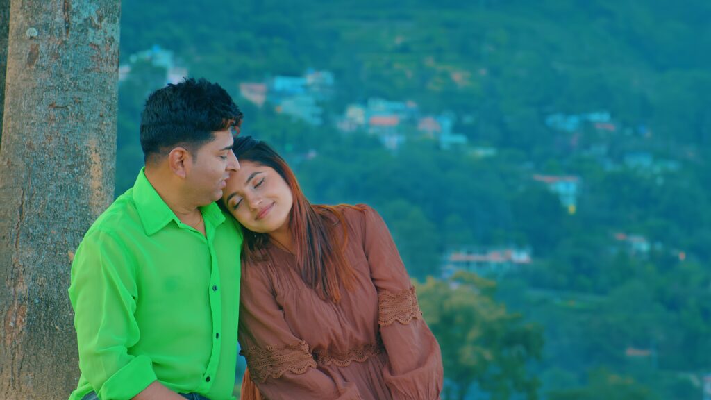 Dhan Pakyo Khetaima song-Romantic scene