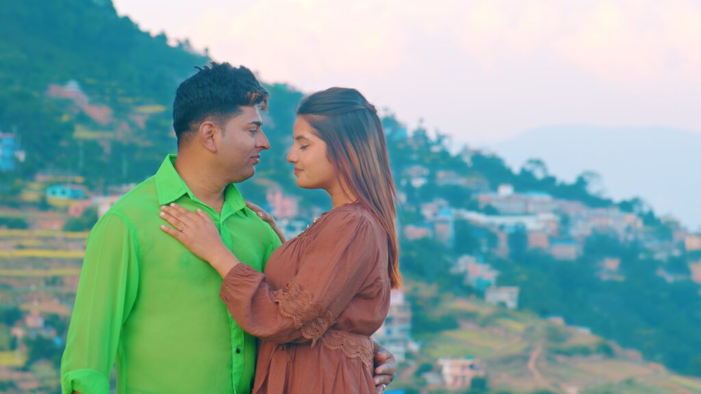 Dhan pakyo khetaima Mr Universe Romance