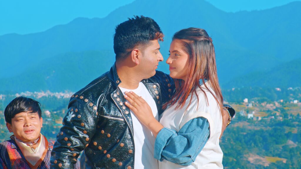 Mr Universe in Dhan Pakyo khetaima song