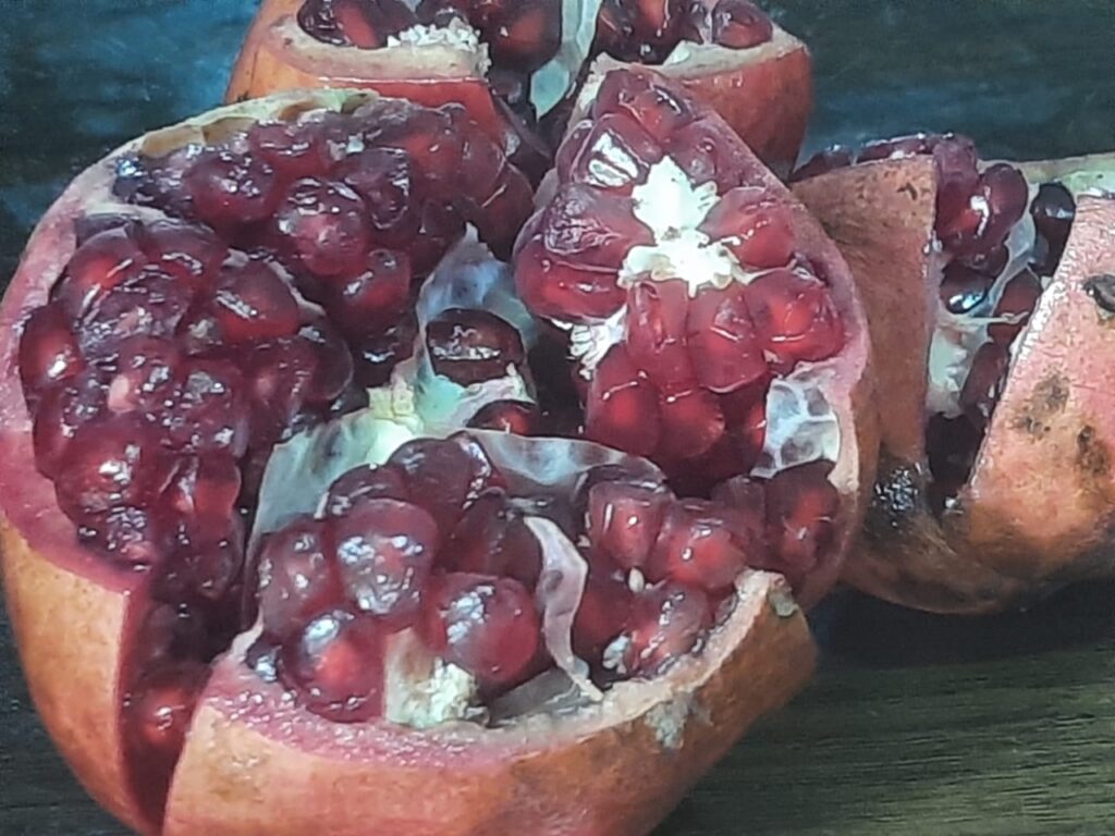 Health Benefits of Eating Pomegranate
