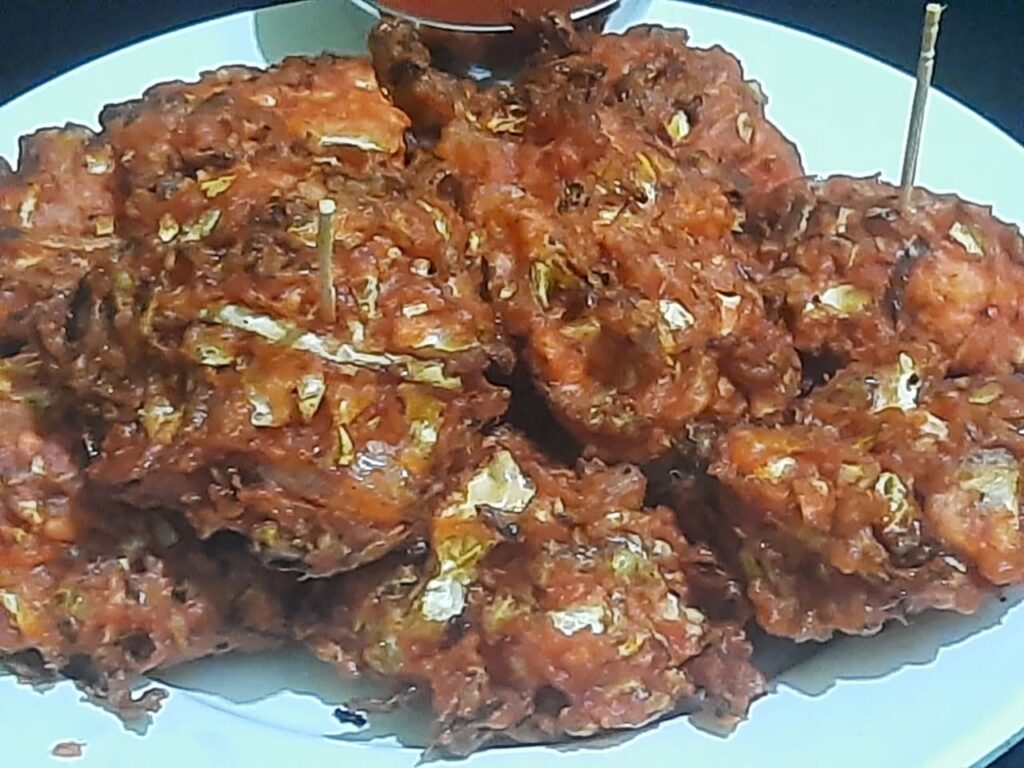 Onion Pakoda-Introduction, Ingredients, Health Benefits, and Keynotes