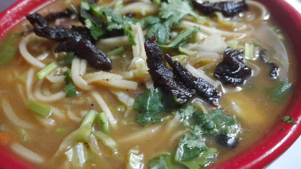 Yummy Thukpa