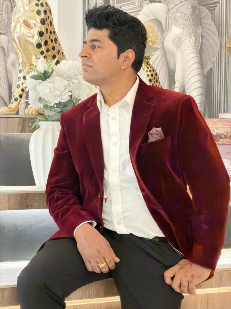 Life and Time of Mr. Universe-8